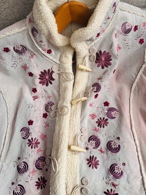 Vintage St. John's Bay Phoebe Floral Embroidered Sherpa Suede Jacket-FADED Pink